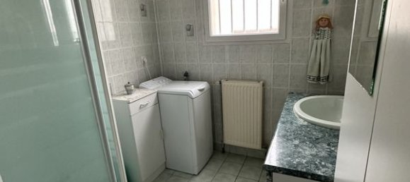 Casa T2 em Fontaine-la-Guyon, France N.º 57002 6