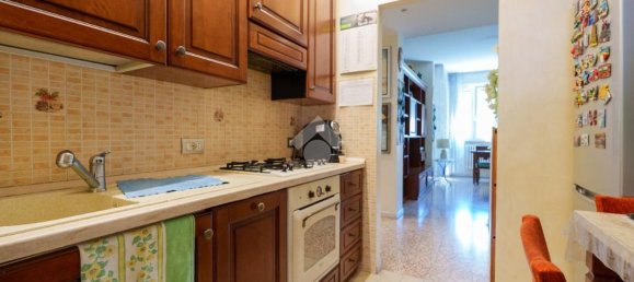 Квартира с 4 комнатами в Тревильо, Италия № 287633 12