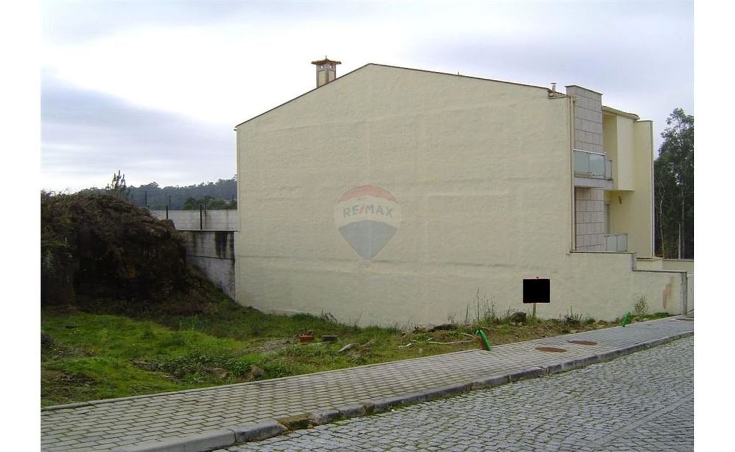 240m² Land in Barcelos, Portugal No. 33301