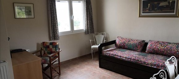 Propiedad comercial de 4 dormitorios en Anavyssos, Greece No. 4461 8