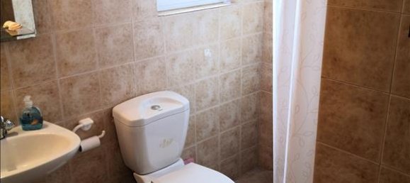 Propiedad comercial de 4 dormitorios en Anavyssos, Greece No. 4461 15