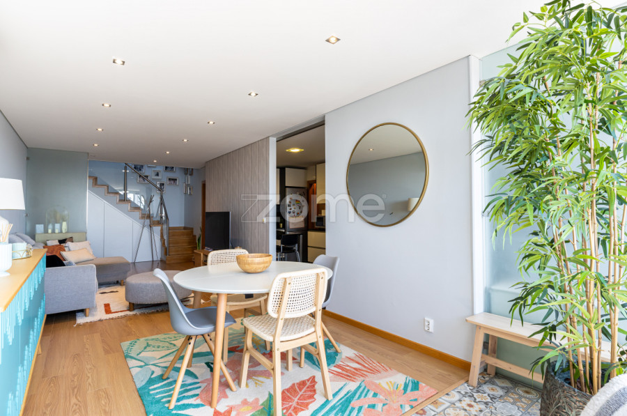 Dúplex de 3 dormitorios en Vila Nova de Gaia, Portugal No. 296125