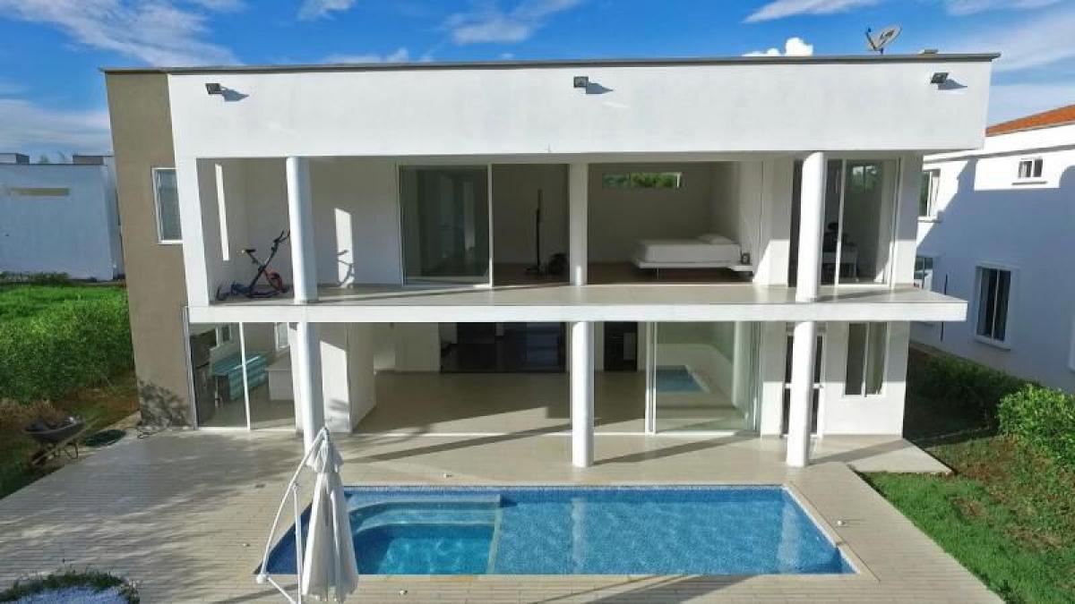 4 bedrooms House in Valle del Cauca, Colombia No. 2218