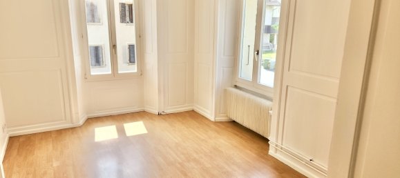 Edificio en Sion, Switzerland 700 m² No. 354 11