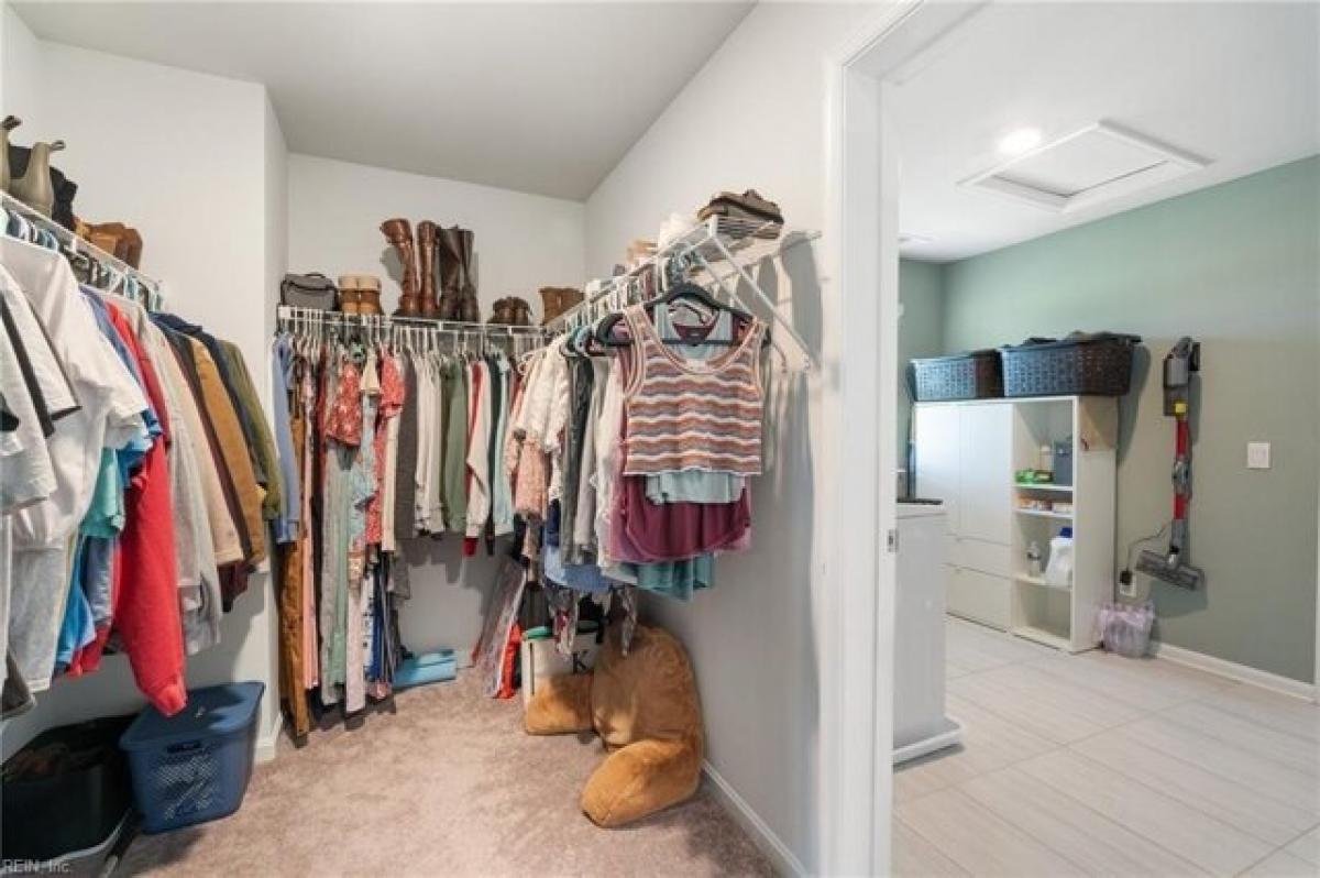 Дом с 5 спальнями в Смитфилд, США № 422845