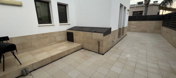 Вилла с 4 спальнями в Ларнака, Кипр № 26830 21