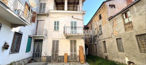 4 rooms House in Livorno Ferraris, Italy No. 305183 4