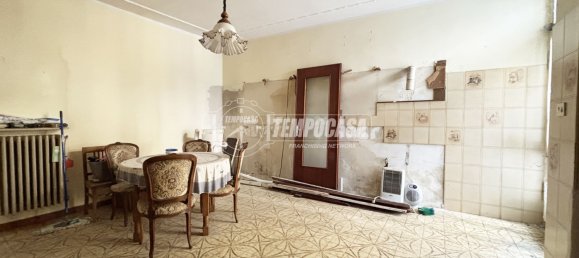 4 rooms House in Livorno Ferraris, Italy No. 305183 11