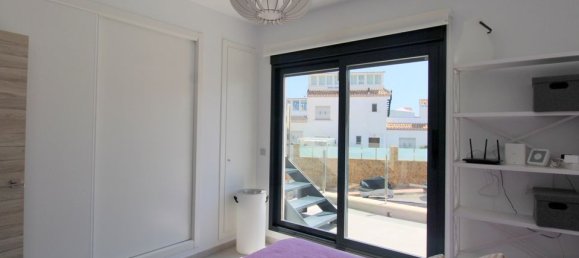 3 غرف نوم فيلا في Alicante, Spain رقم 177095 18