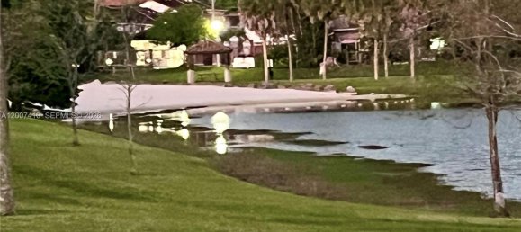 Vivenda T3 em Miami, EUA N.º 614892 3
