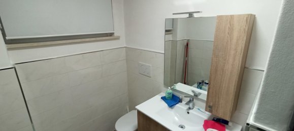 3 rooms Apartment in Carrara, Italy No. 117979 8