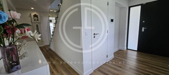 5 Schlafzimmer Haus in Rio de Mouro, Portugal, Nr. 40052 45