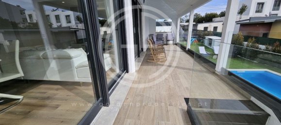 5 Schlafzimmer Haus in Rio de Mouro, Portugal, Nr. 40052 14