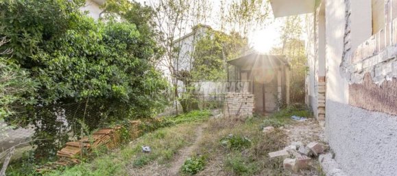 Дом с 4 спальнями в Коридония, Италия № 115158 16