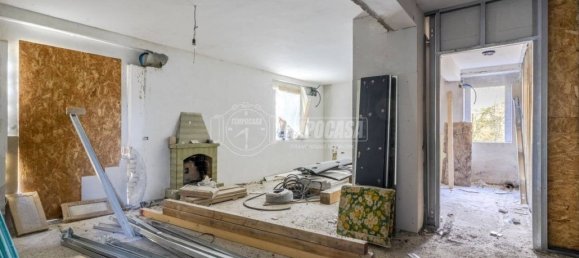 Дом с 4 спальнями в Коридония, Италия № 115158 2