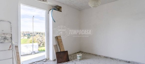 Дом с 4 спальнями в Коридония, Италия № 115158 13