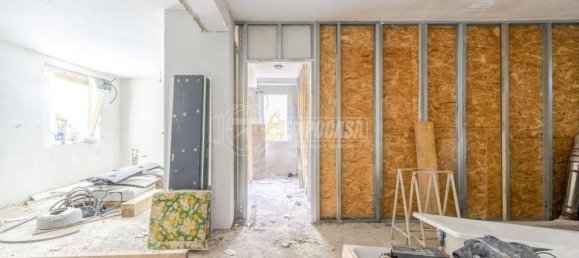 Дом с 4 спальнями в Коридония, Италия № 115158 7