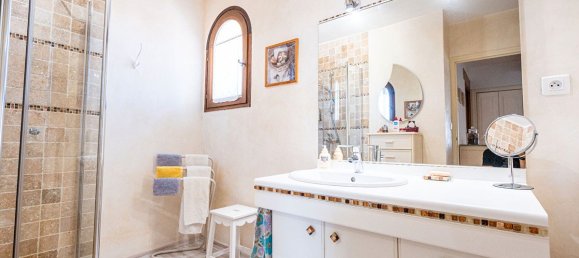 4 bedrooms House in Rivesaltes, France No. 336335 8