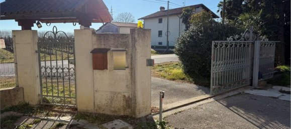 9 rooms House in Pordenone, Italy No. 169296 2