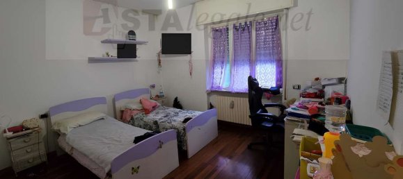 Apartamento de 3 habitaciónes en Como, Italy No. 2805 5