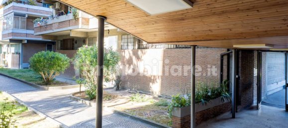 Квартира с 1 спальней в Рим, Италия № 296533 4