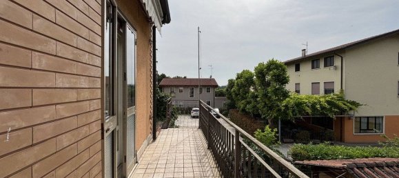 4 bedrooms Villa in Vicenza, Italy No. 322656 27