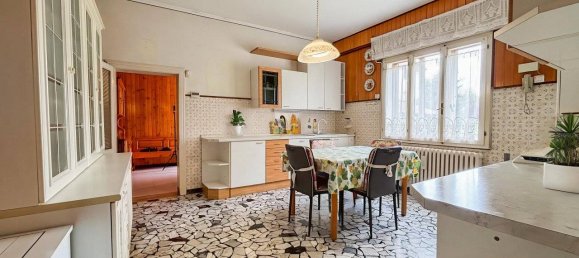 4 bedrooms Villa in Vicenza, Italy No. 322656 14