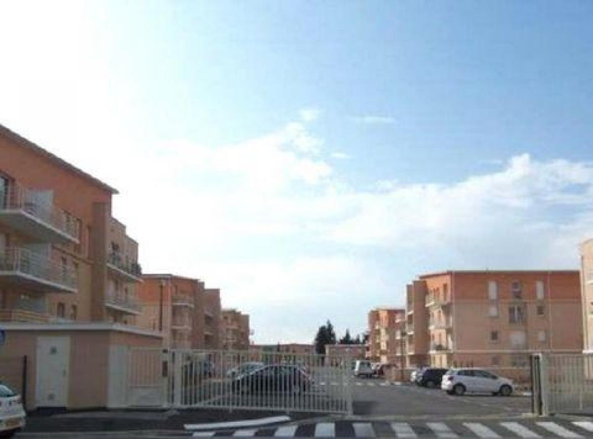 Apartamento com 2 quartos em condomínio em Entrecasteaux, France N.º 29862