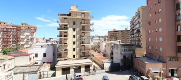 2 bedrooms Apartment in Palermo, Italy No. 271033 13