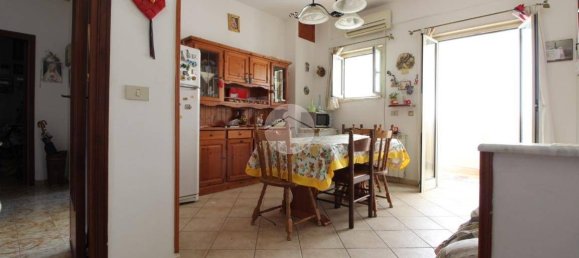 2 bedrooms Apartment in Palermo, Italy No. 271033 2