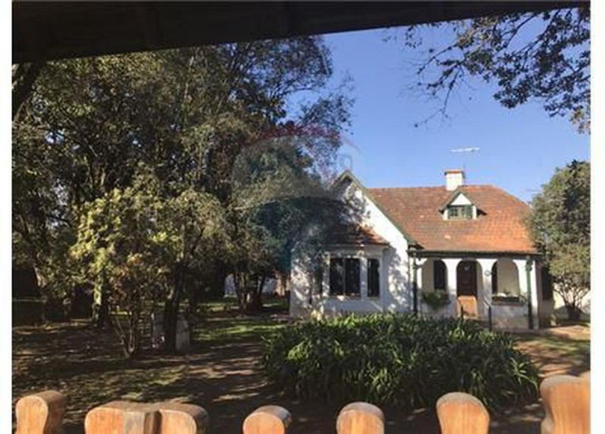 4 bedrooms Farm in Esteban Echeverria, Argentina No. 49788