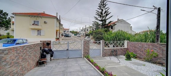 4 bedrooms House in Sesimbra, Portugal No. 174762 33