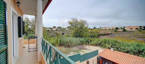 4 bedrooms House in Sesimbra, Portugal No. 174762 7