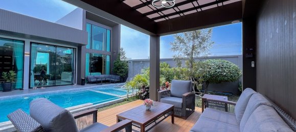 Вилла с 6 спальнями в Паттайя, Таиланд № 24611 4