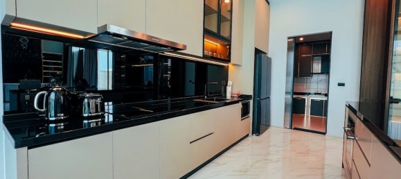 Вилла с 6 спальнями в Паттайя, Таиланд № 24611 19