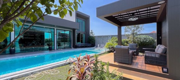 Вилла с 6 спальнями в Паттайя, Таиланд № 24611 2