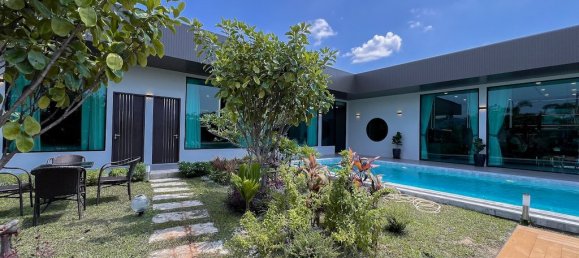 Вилла с 6 спальнями в Паттайя, Таиланд № 24611 3