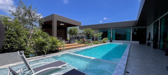 Вилла с 6 спальнями в Паттайя, Таиланд № 24611 8