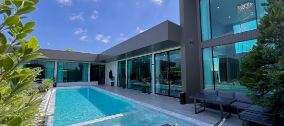 Вилла с 6 спальнями в Паттайя, Таиланд № 24611 9