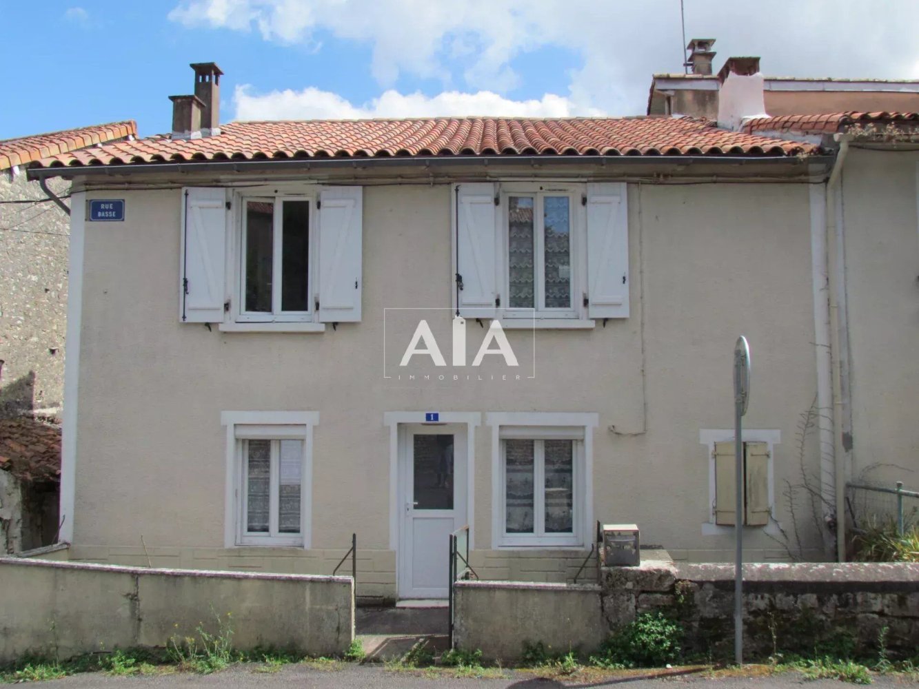 2 bedrooms House in Ruffec, France No. 318292