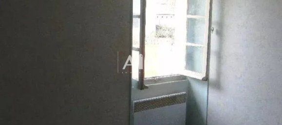 2 bedrooms House in Ruffec, France No. 318292 5