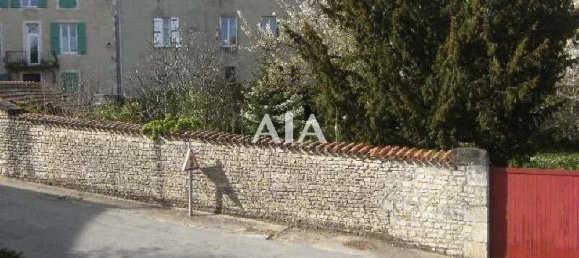 2 bedrooms House in Ruffec, France No. 318292 8