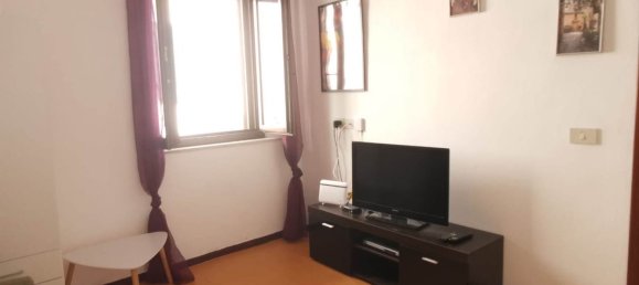 4 rooms Apartment in Trequanda, Italy No. 147983 5
