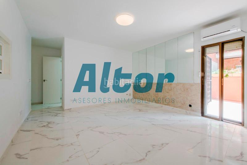 2 bedrooms Apartment in Madrid, Spain No. 162333