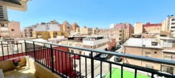 Apartamento de 3 dormitorios en Almería, Spain No. 188999 31