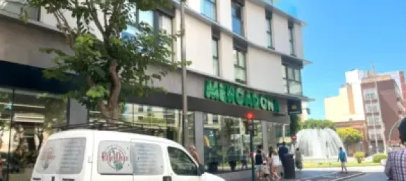 Apartamento de 3 dormitorios en Almería, Spain No. 188999 29