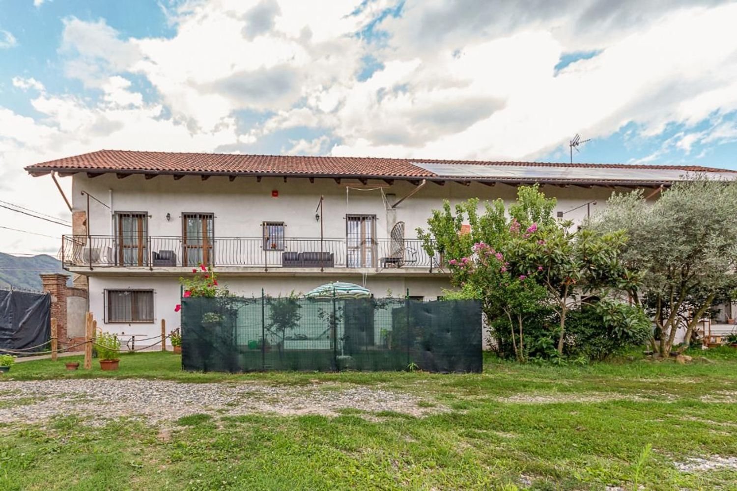 Apartamento de 3 habitaciónes en San Gillio, Italy No. 289953