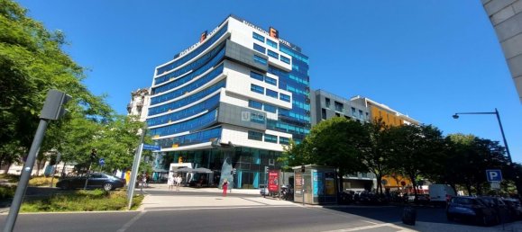 4 bedrooms Apartment in Lisbon, Portugal No. 97438 6