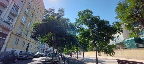 4 bedrooms Apartment in Lisbon, Portugal No. 97438 5