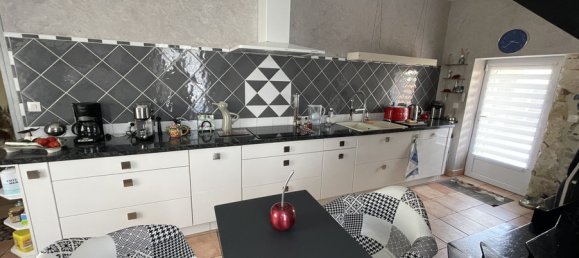 4 غرف نوم منزل في Chaillevette, France رقم 292598 2